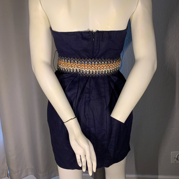 Navy linen dress with brown and beige belt - Picture 2 of 3